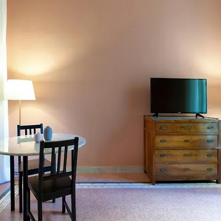 Starhost - Chez Mamie Apartment